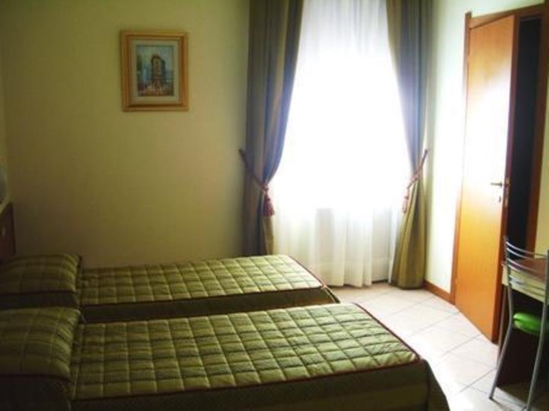 Hotel San Siro Fiera Milaan Buitenkant foto