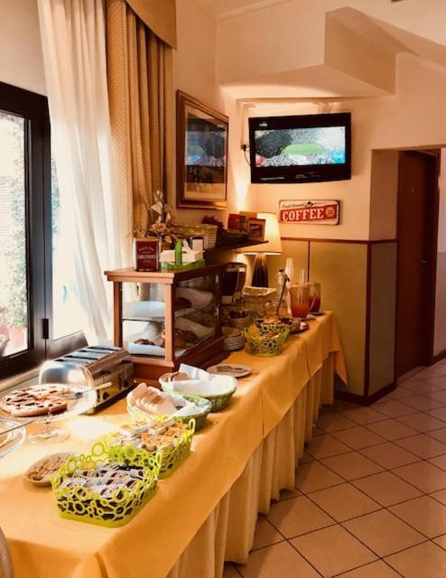 Hotel San Siro Fiera Milaan Buitenkant foto